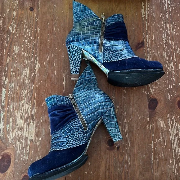 Irregular Choice Miaow Booties - Picture 3 of 13